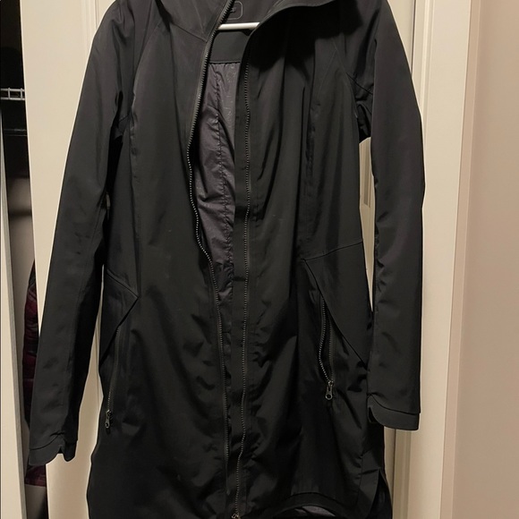Lululemon Rain Jacket - Picture 3 of 8